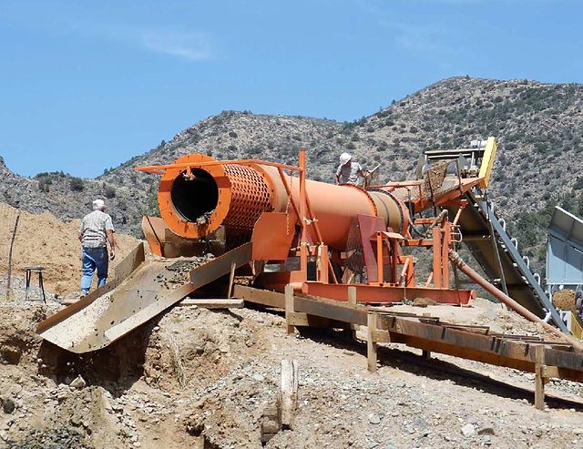 Trommel and wash plant during trial operations